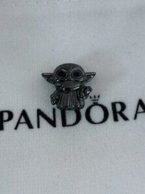 Pandora Star Wars??Grogu??Black Charm